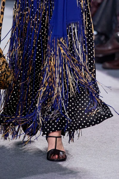 Look 57
